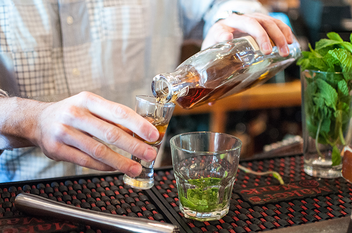 Blog for Mint Juleps with McCormack's Whisky Grill