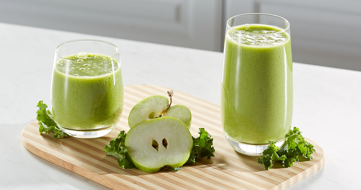 Quick and healthy green apple kale smoothie