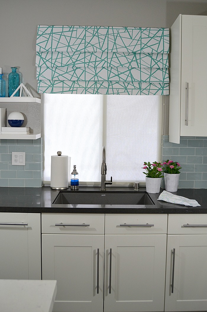 Blog for Center Stage: DIY Faux Roman Shade Tutorial from Tiny Sidekick | #Durathon