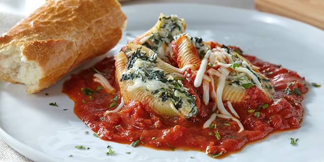 Slow cooker stuffed shells with spinach