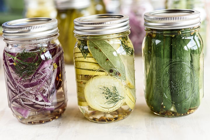 Make Quick Dill Pickles (Quickles) at Home