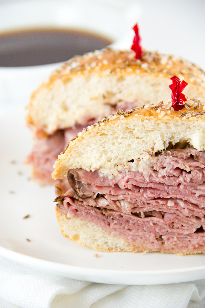 Heritage Dish Beef on Weck